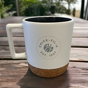 Chick-Fil-A (Est 1967) Cork Bottom Ceramic 12 oz. Coffee Mug Cup - RARE!